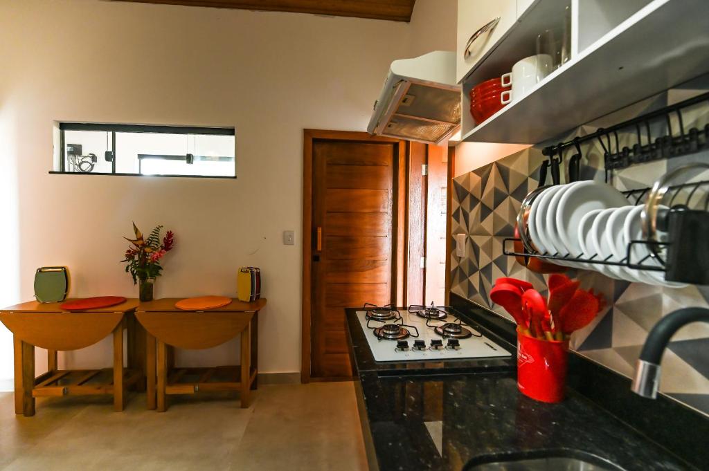 Kuchyň nebo kuchyňský kout v ubytování Morada Dos Dendês - Taipu De Fora