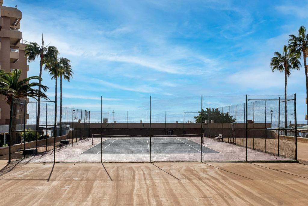 Tenis a/nebo squash v ubytování Torrox Beach - Goldküste nebo okolí