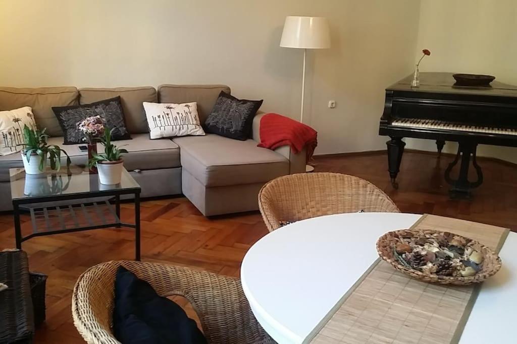 Posedenie v ubytovaní AIRAM Apartment CENTER BUDAPEST 120m2