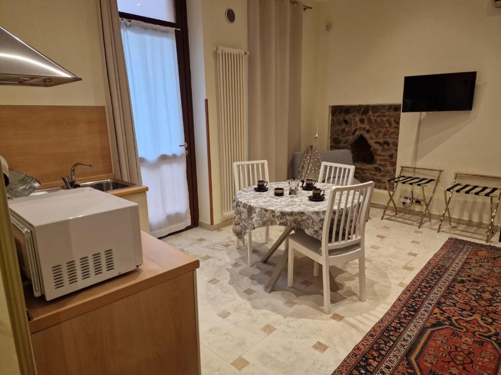 VeronaJourneys Emilei - Appartement Supérieur - Via Derrière Filippini 1