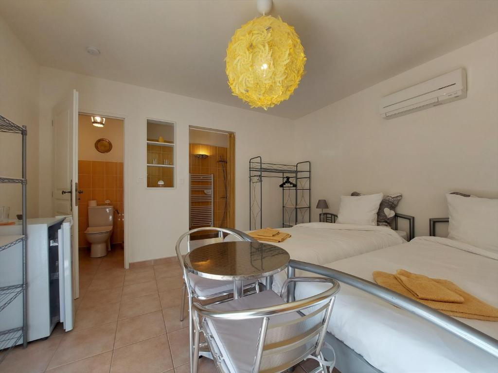 Rêve du VerDHon - Double Or Twin Room With Private Bathroom