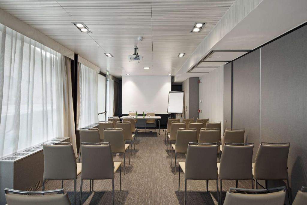 Konferenční prostory v ubytování NH Parma