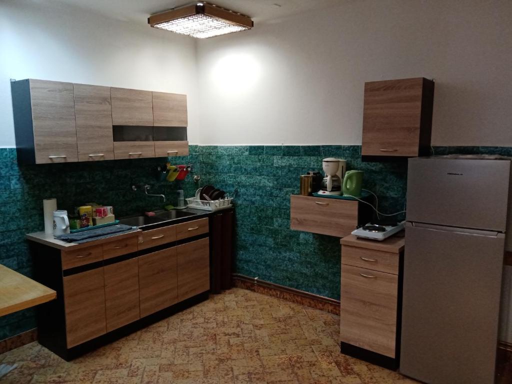 Kuchyňa alebo kuchynka v ubytovaní Parti Sétány Vendégház