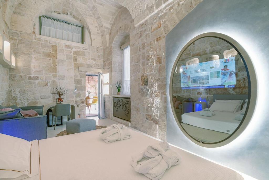 Zdjęcie z galerii obiektu Palazzo Vico Bianco Raro Villas Homes Collection w mieście Ostuni