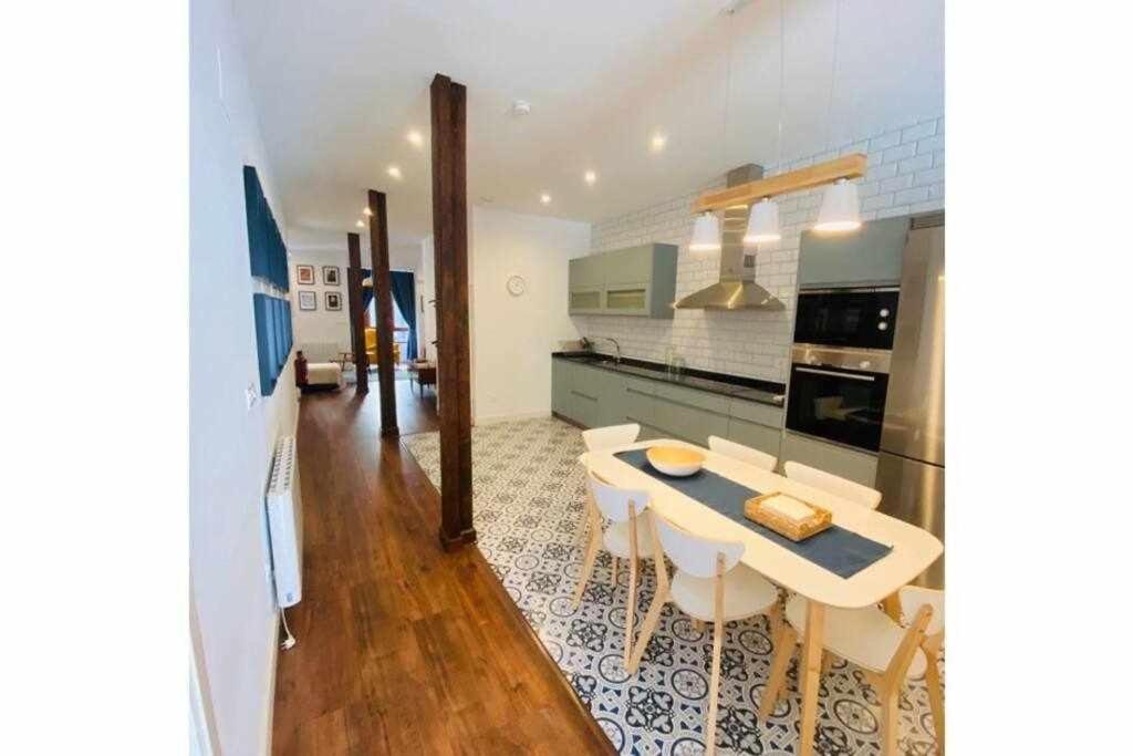 Kuchyň nebo kuchyňský kout v ubytování Lavaderu Apartamento