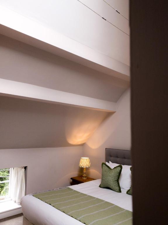 Bear and Ragged Staff - Resim 24