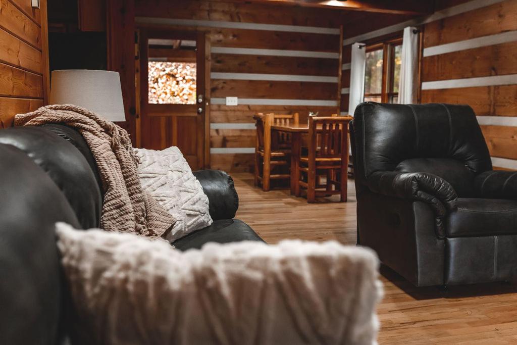 Deer Run Cabin at 36 North - Hot Tub - Maison D'une Chambre