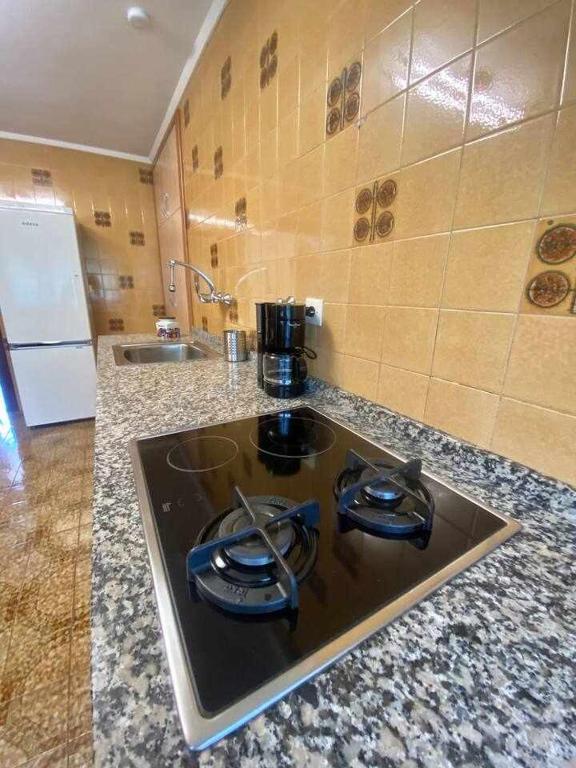 Kuchyň nebo kuchyňský kout v ubytování La FayonaRelax y desconexión al lado de Gijon