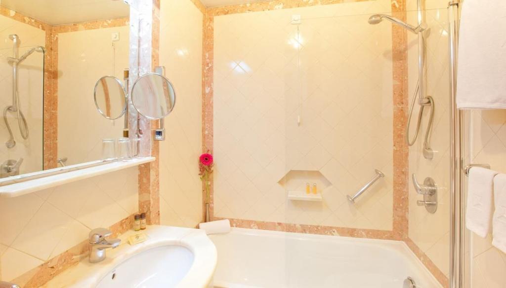 SANA Rex Hotel - Resim 17