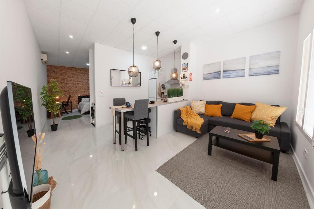 Digital Nomad Retreat 2 -Great Location Near Metro, Valencia ...
