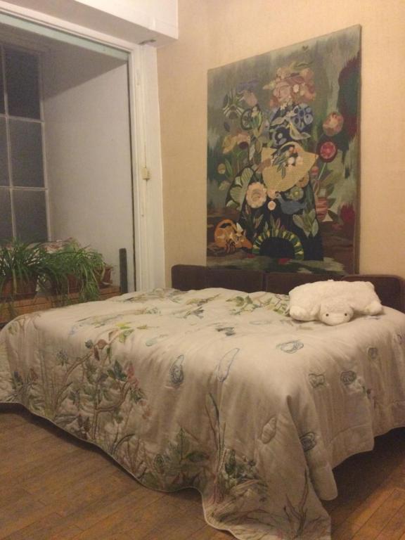 Postel nebo postele na pokoji v ubytování Evelyns private nostalgic rooms