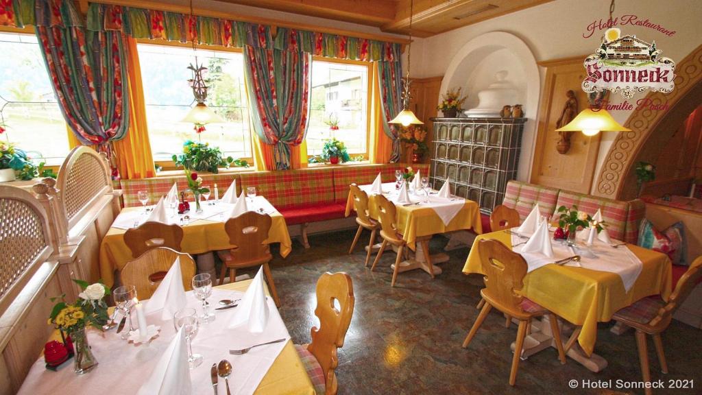Restaurace v ubytování Hotel-Gasthof-Sonneck