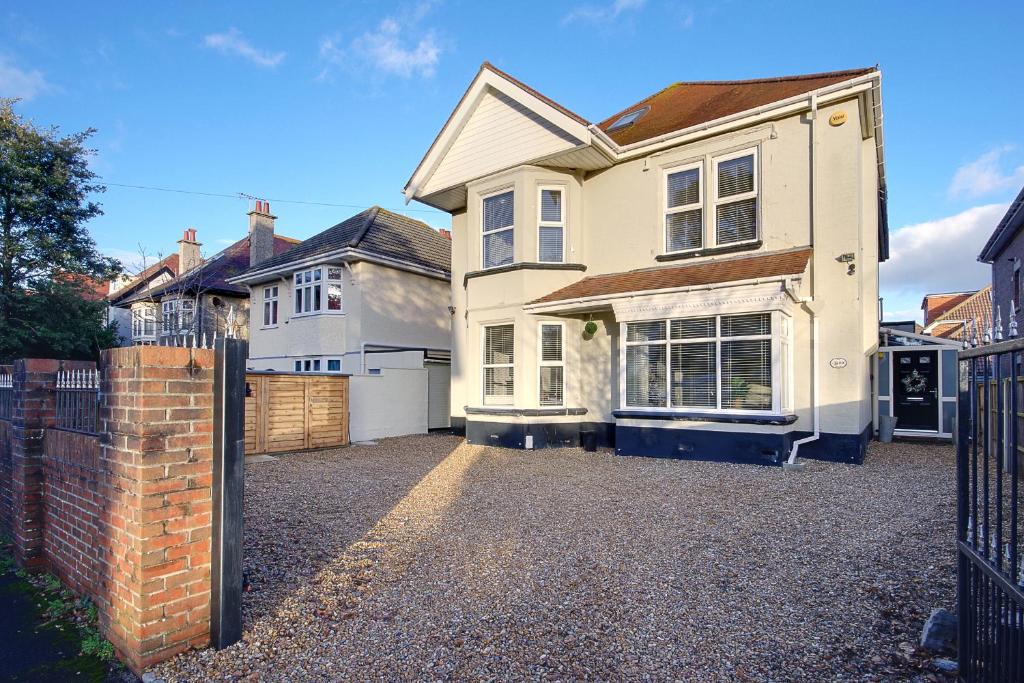 Beach Way House
