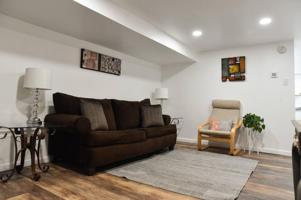 Cozy Mount Washington Home with Parking-Sleeps 4 - Housity