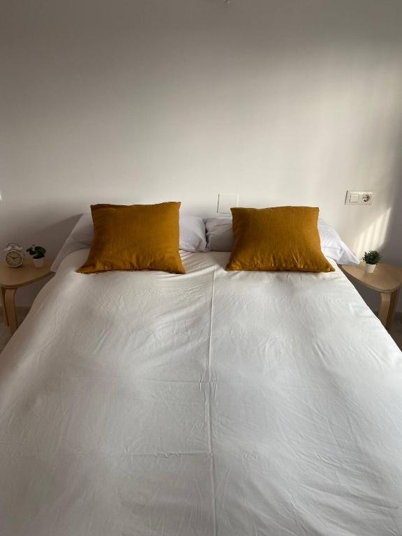 Postel nebo postele na pokoji v ubytování Acogedor apartamento junto a la playa by beBalmy
