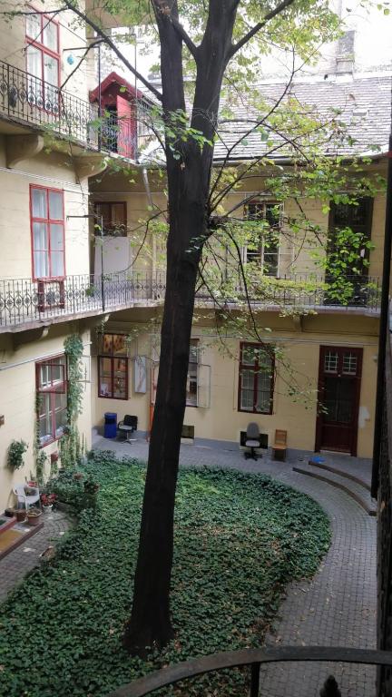 Budova, v ktorej sa apartmán nachádza