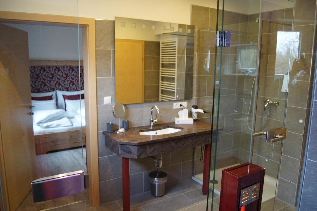 Der Marienhof Hotel Garni - Resim 34