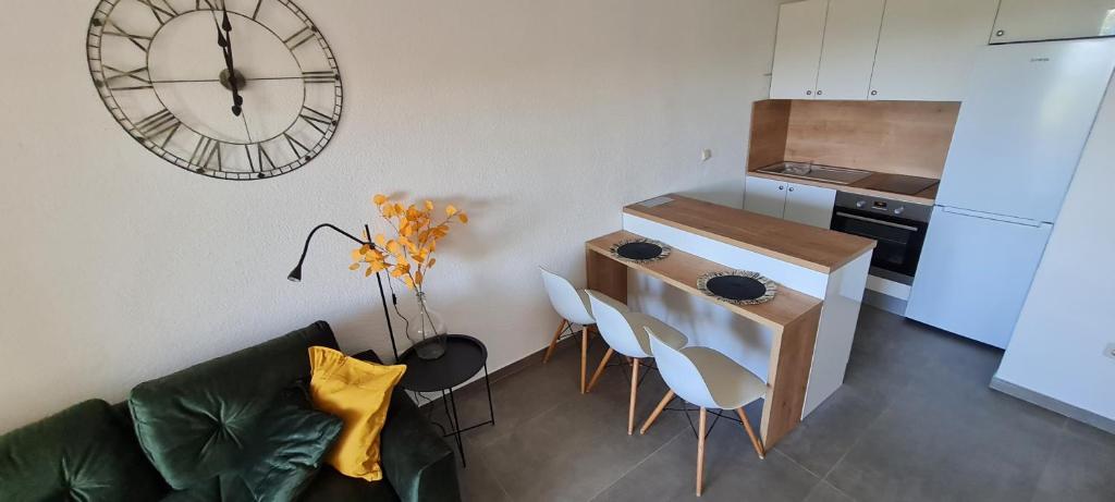 Kuchyň nebo kuchyňský kout v ubytování Holiday Park Lu-Ka