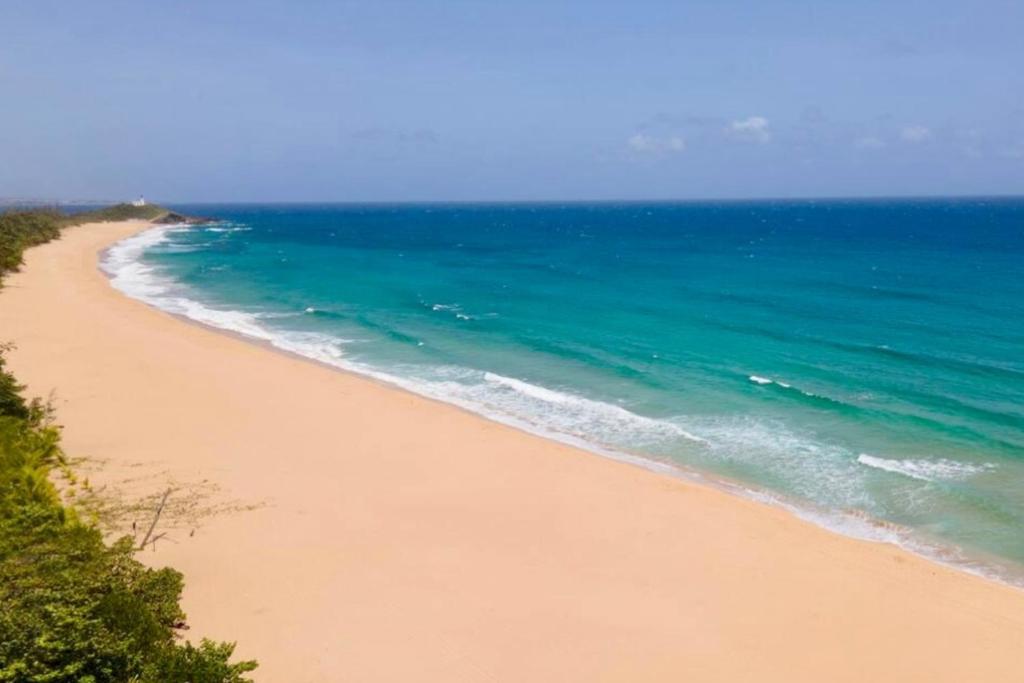 Apartamento frente a la Playa Arecibo Puerto Rico - Apartamento De Dos Dormitorios
