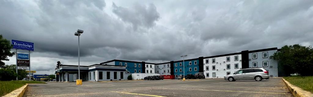 Travelodge by Wyndham Regina - отзывы и видео