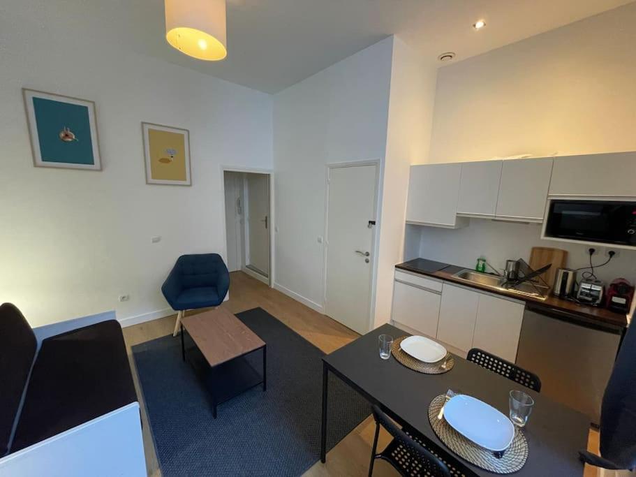 Studio 200m de la Grand Place - One-Bedroom Apartment