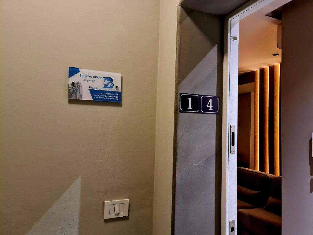 Foto Tiranas asuva majutusasutuse Sunny Apartment - Blloku Tirana, near Lake galeriist