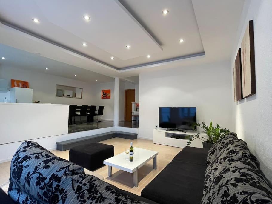 Fotografie z fotogalerie ubytování Villa Apricot - Stilvolles großes Haus mit kühlem Garagenparkplatz ve Splitu