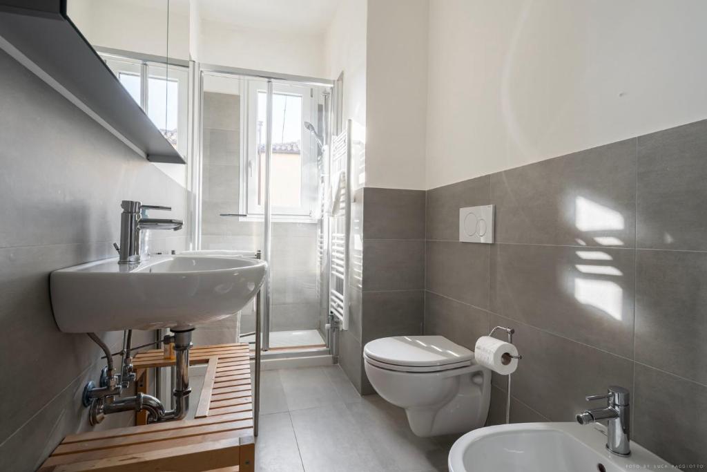 Kúpeľňa v ubytovaní Ca' Giorgia Venice Apartment with Balcony