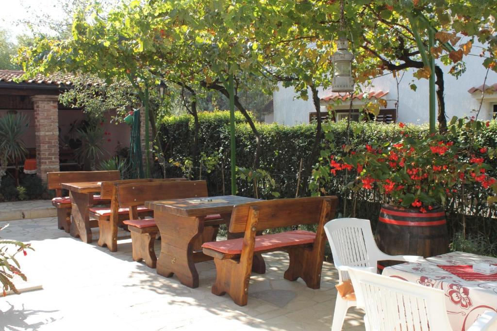 Apartments and rooms with parking space Porec - 6917