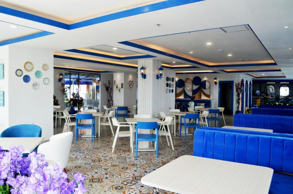 Restaurace v ubytování Cavinton Hotel Malioboro Yogyakarta