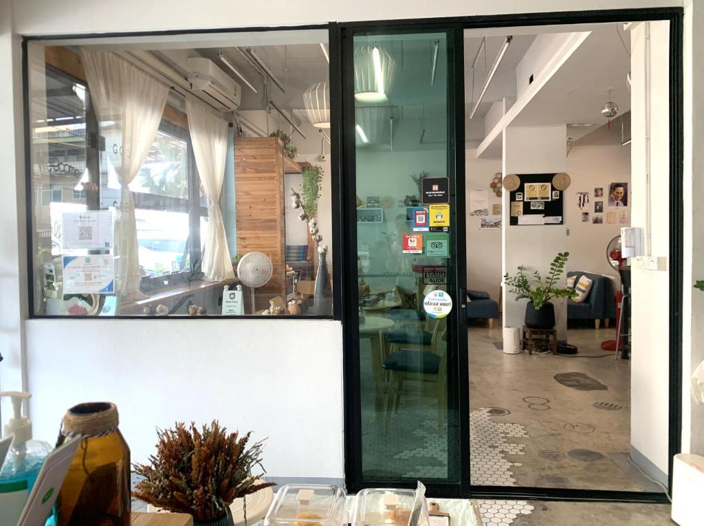 Fotografie z fotogalerie ubytování Sleep Sheep Phuket Hostel SHA ve městě Phuket