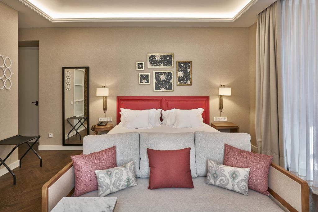 Vincci Molviedro - 12