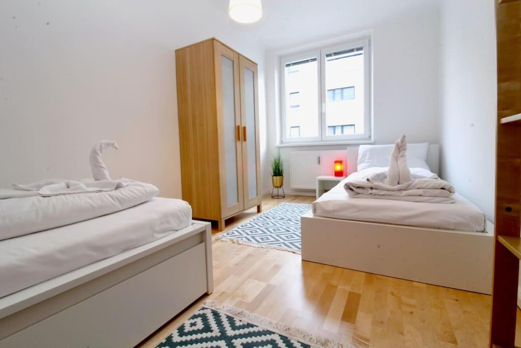 Fotografie z fotogalerie ubytování Central Vienna Charm - Comfortable 3-BR Stay ve Vídni