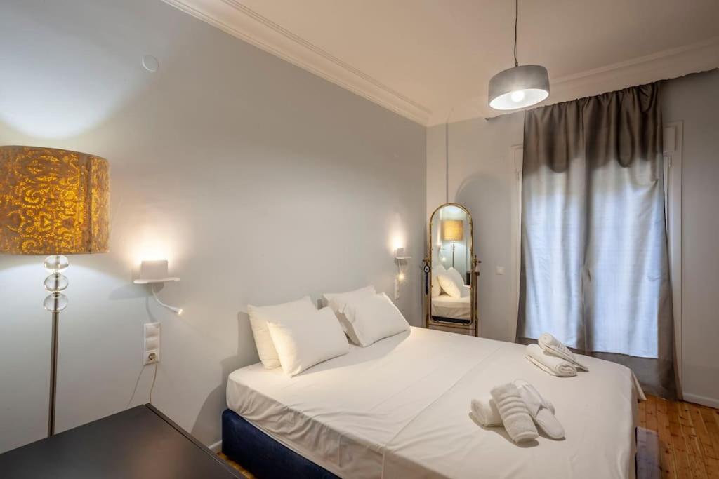 Zdjęcie z galerii obiektu Karolou Ntil- Ground floor Suite w Salonikach