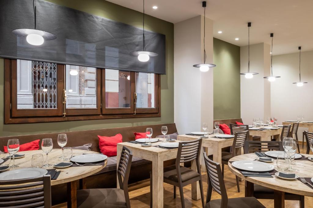 Hotel Don Jaime 54 - Resim 36