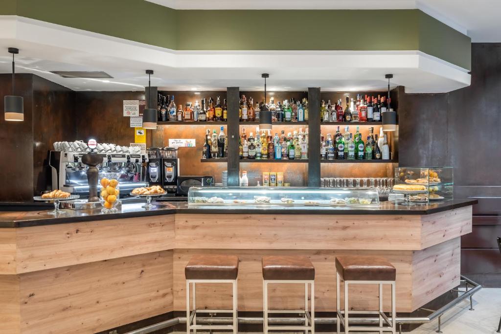 Hotel Don Jaime 54 - Resim 4