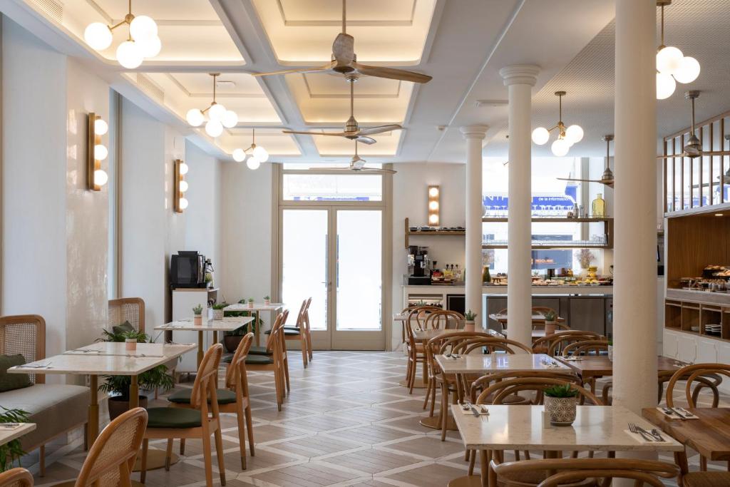 Restaurace v ubytování ICON Malabar