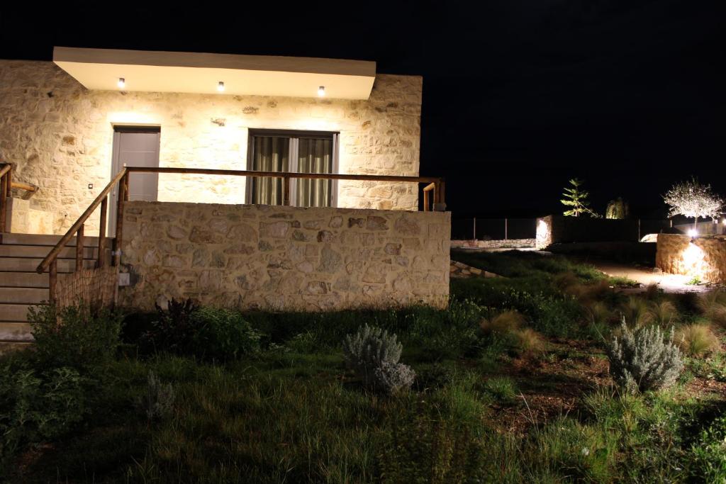 A garden outside Alagni Cretan Resort