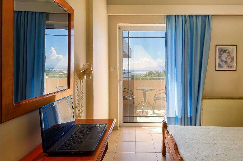 
Studio with Sea View (1 Adult)
