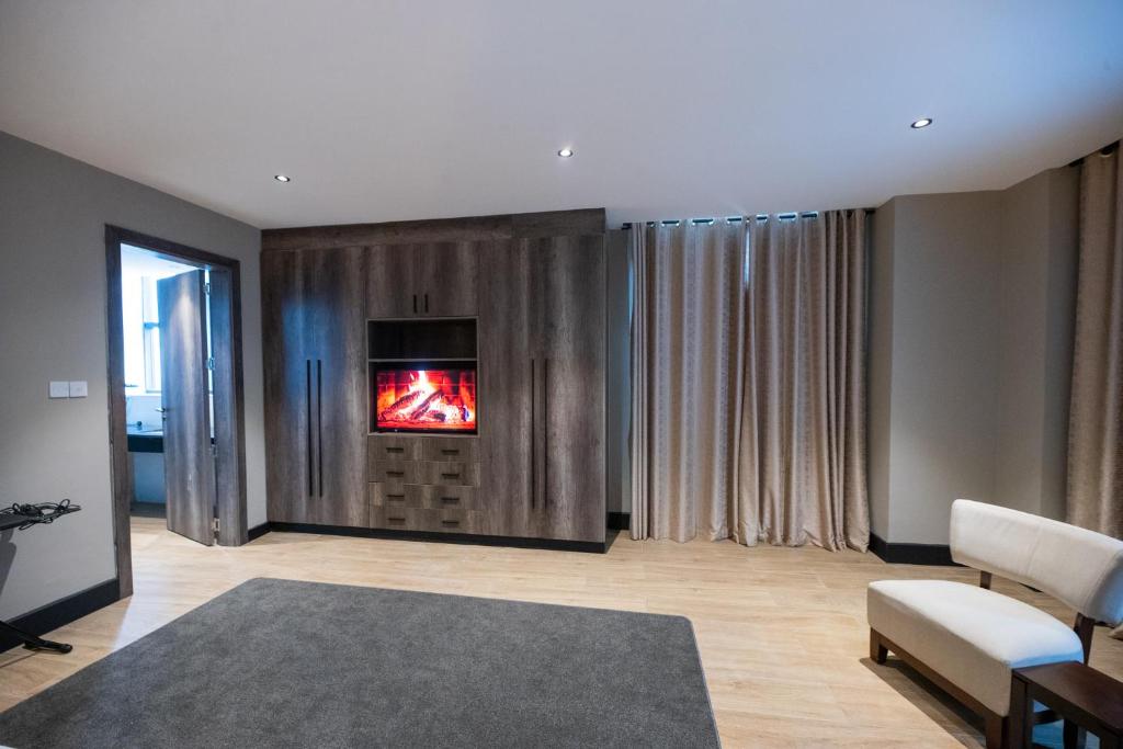 TV a/nebo společenská místnost v ubytování Sincerely Yours Suites & Serviced Apartments