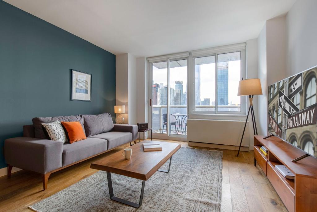 Hells Kitchen 1BR w Gym Doorman Lounge NYC-249