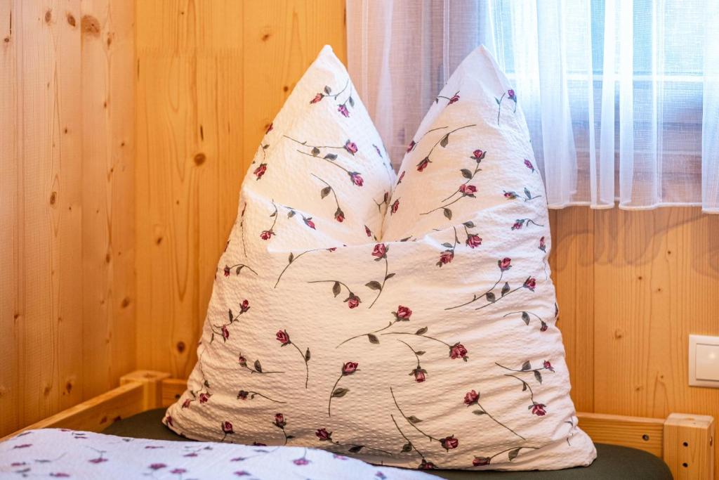 Postel nebo postele na pokoji v ubytování Mittnackerhof Apartment Kamille