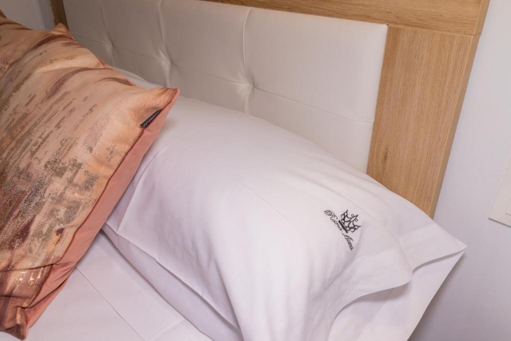 Postel nebo postele na pokoji v ubytování Hotel Reina Aixa