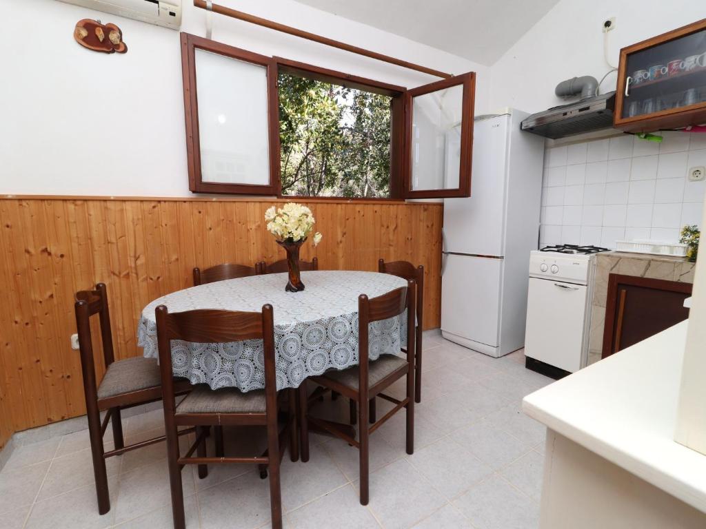Kuchyňa alebo kuchynka v ubytovaní Holiday House Danica