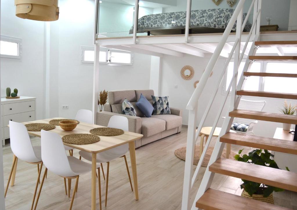 Posezení v ubytování Loft Sol y Luna en Las Palmas de Gran Canaria