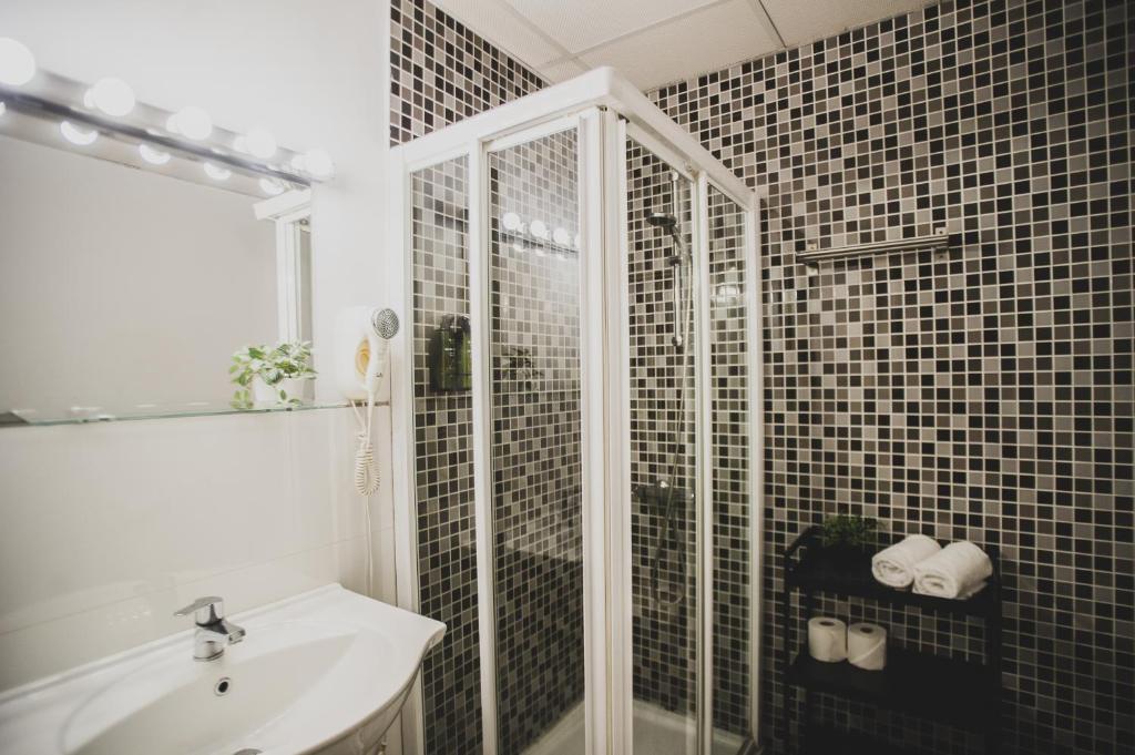 Koupelna v ubytování AZZ Sevilla Torre de la Plata Apartamentos