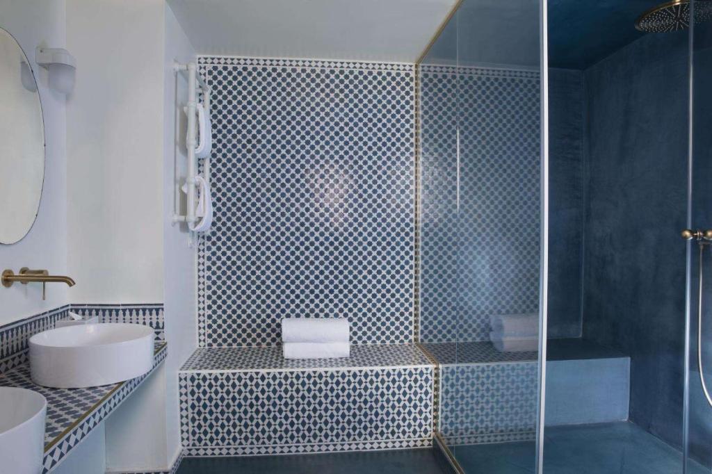 Hôtel Monte Cristo - Resim 26