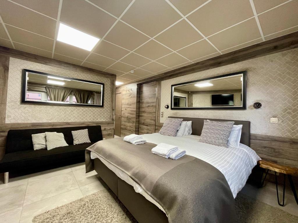 Postel nebo postele na pokoji v ubytování Guesthouse ROOM40