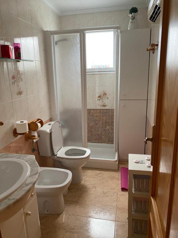 Koupelna v ubytování Appartement vue latérale mer Torrevieja