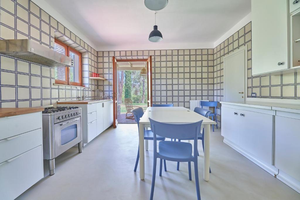 Kuchyň nebo kuchyňský kout v ubytování Villa Elle Exclusive Isola d'Elba